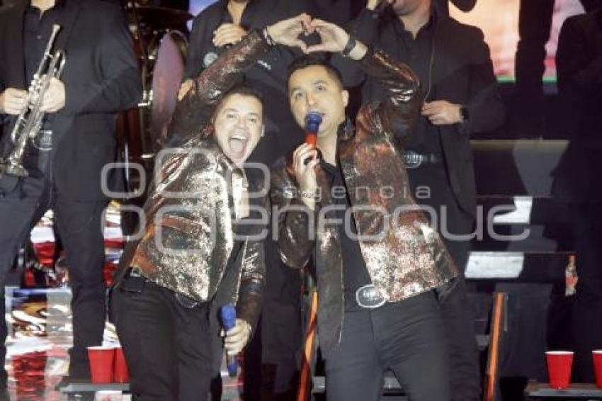 JORGE MEDINA Y JOSI CUEN
