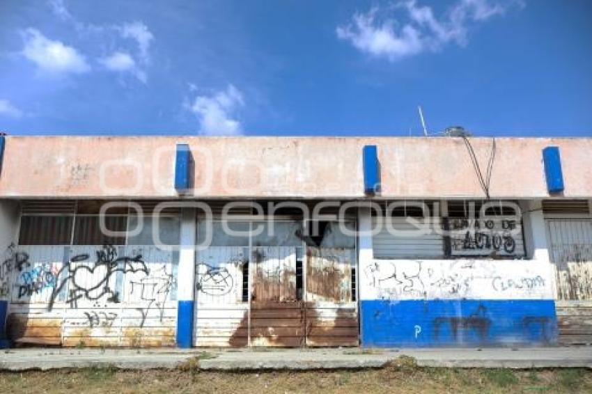 TLAXCALA . CANCHA MAL ESTADO