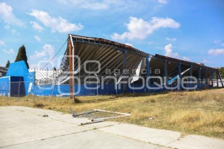 TLAXCALA . CANCHA MAL ESTADO