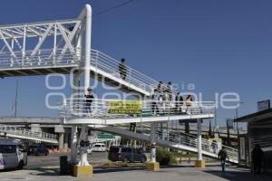 VÍA ATLIXCÁYOTL . PUENTE PEATONAL