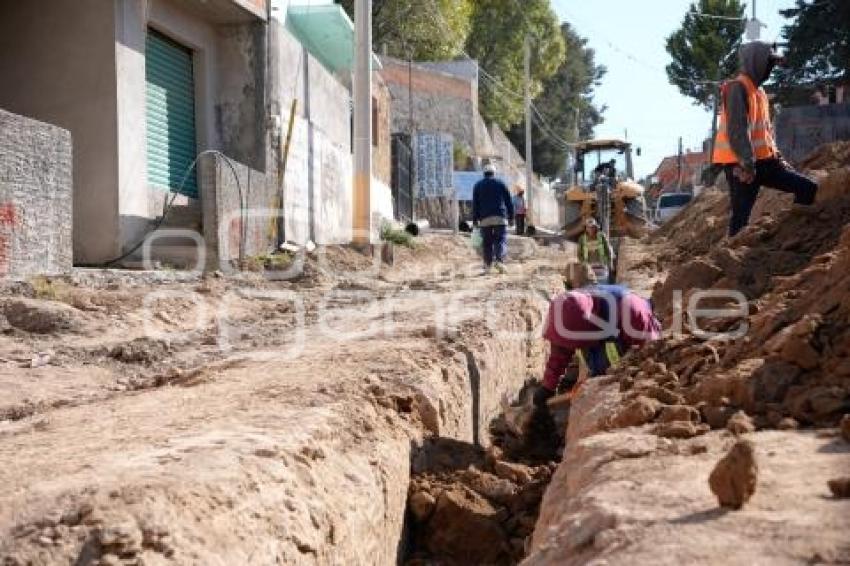 TLAXCALA . TRABAJOS DE PAVIMENTO