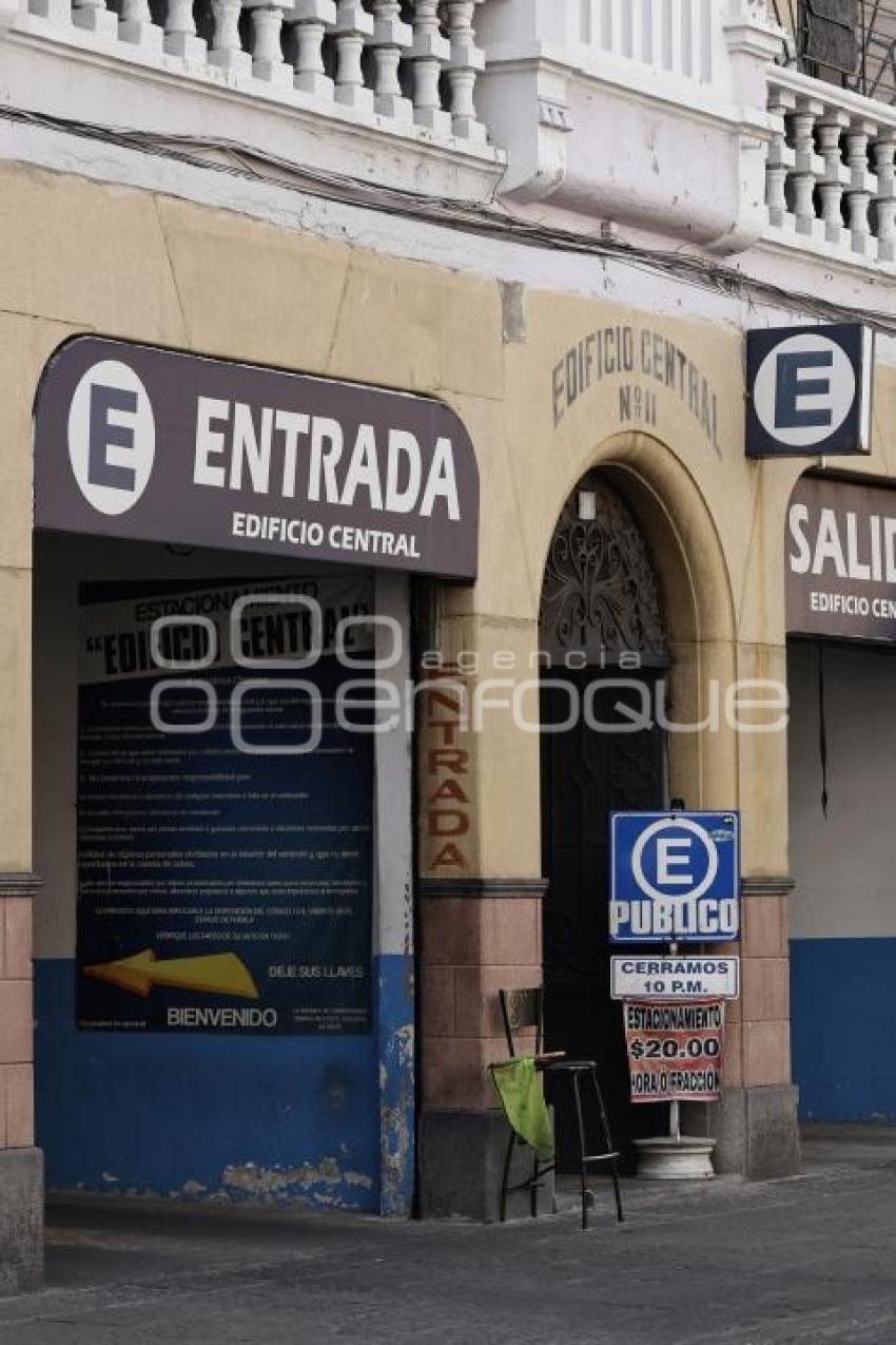 ESTACIONAMIENTOS