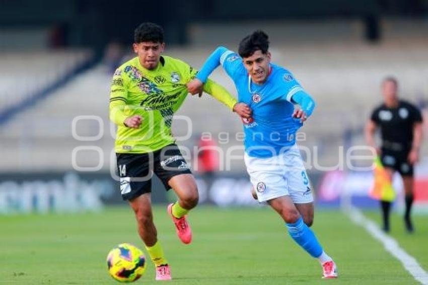FUTBOL . CRUZ AZUL VS PUEBLA