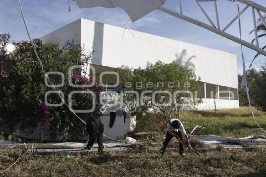 POLIDEPORTIVO SAN PABLO XOCHIMEHUACAN . FAENA