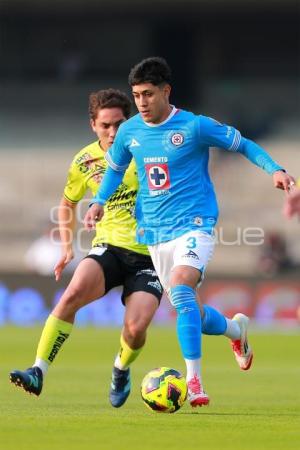 FUTBOL . CRUZ AZUL VS PUEBLA