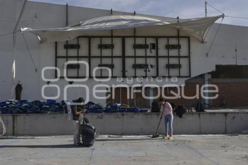 POLIDEPORTIVO SAN PABLO XOCHIMEHUACAN . FAENA
