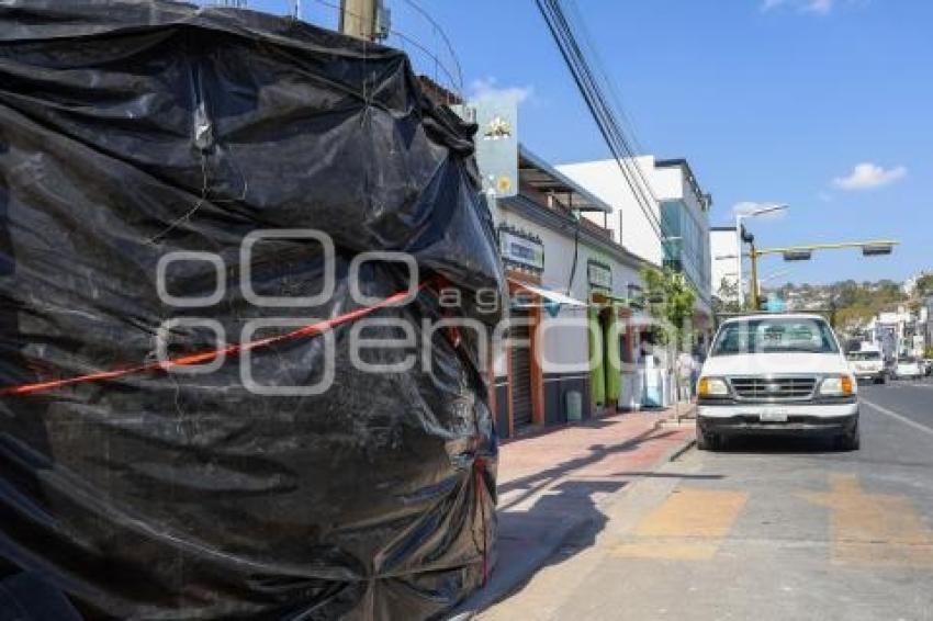 TLAXCALA . PASO OBSTRUIDO