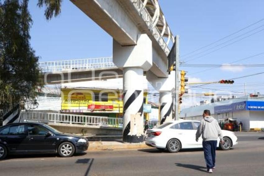 TLAXCALA . PUENTE PEATONAL