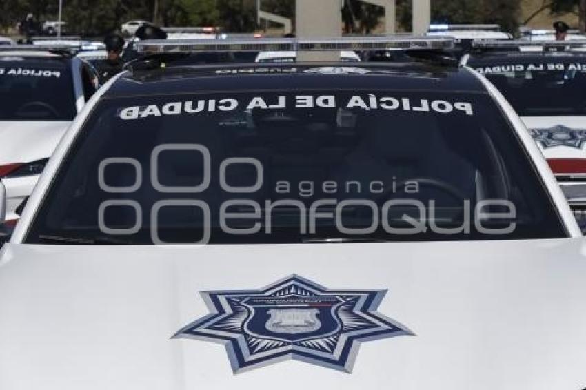 AYUNTAMIENTO . ENTREGA DE PATRULLAS