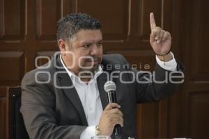 ANDRÉS CERÓN