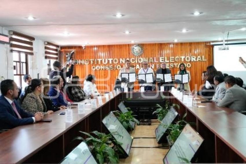 TLAXCALA . FIRMA DE APOYO INE