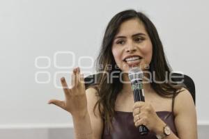 KATHYA SÁNCHEZ