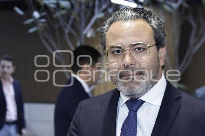 ROBERTO ZATARAIN