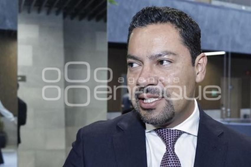 ANDRÉS VILLEGAS,