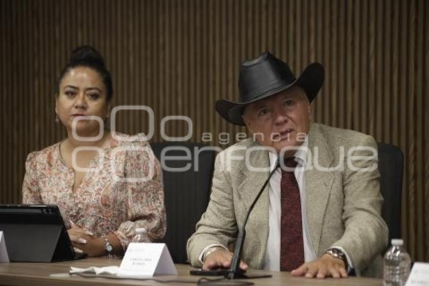 CONGRESO . REUNIÓN CON MIGRANTES