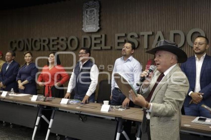 CONGRESO . REUNIÓN CON MIGRANTES