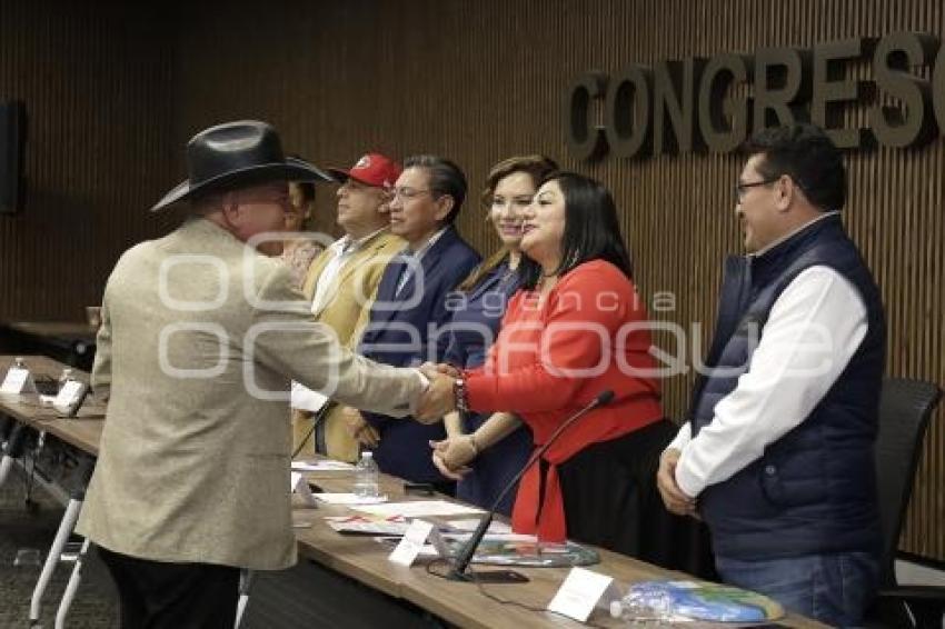 CONGRESO . REUNIÓN CON MIGRANTES