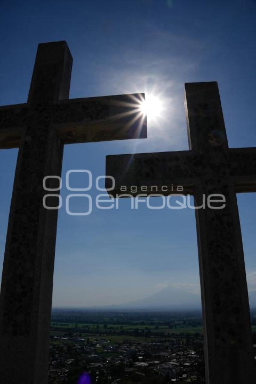TLAXCALA . CERRO LAS TRES CRUCES