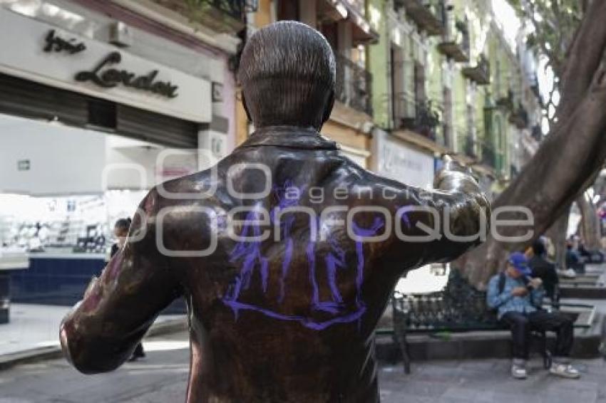 ESCULTURA . 5 DE MAYO