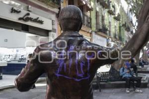 ESCULTURA . 5 DE MAYO