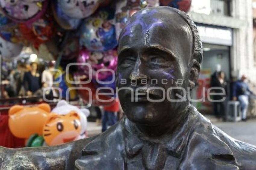 ESCULTURA . 5 DE MAYO