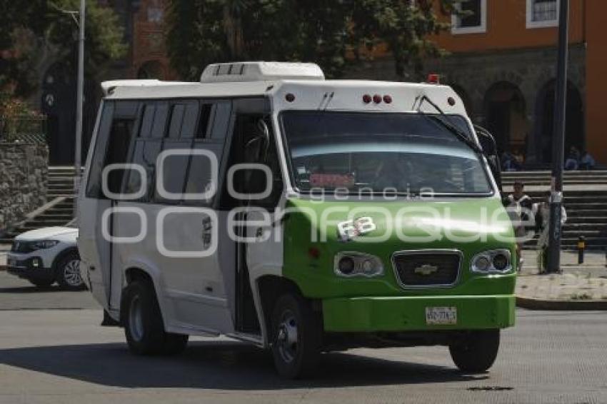 TRANSPORTE PÚBLICO