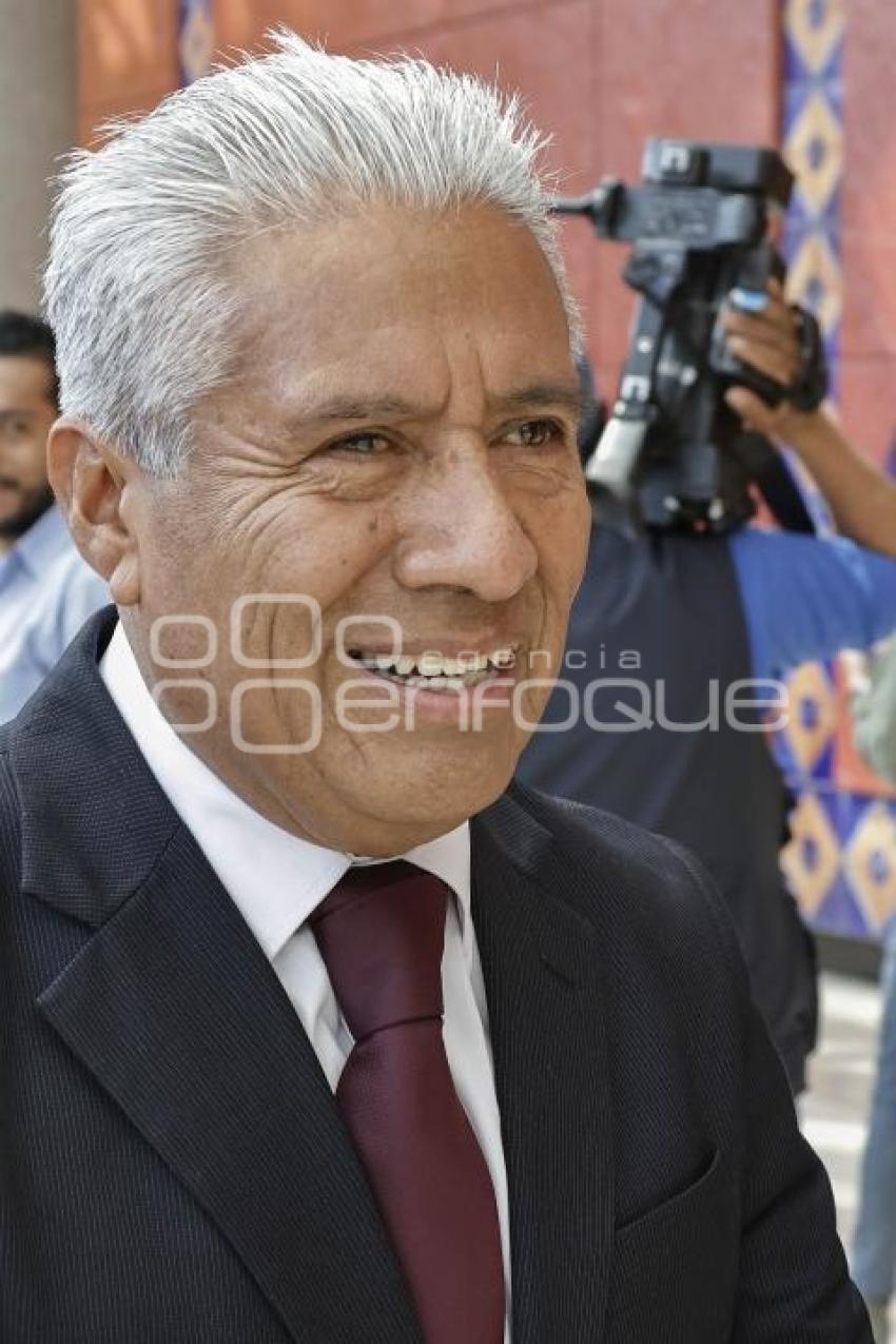 MANUEL VIVEROS