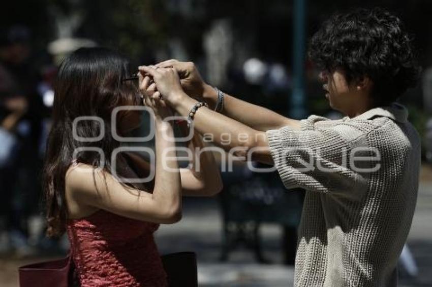 14 DE FEBRERO . PAREJAS