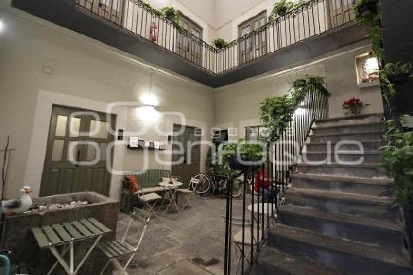 14 DE FEBRERO . AIRBNB