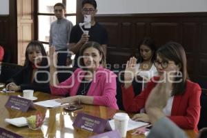 REGIDORES . COMISIÓN DE GOBERNACIÓN