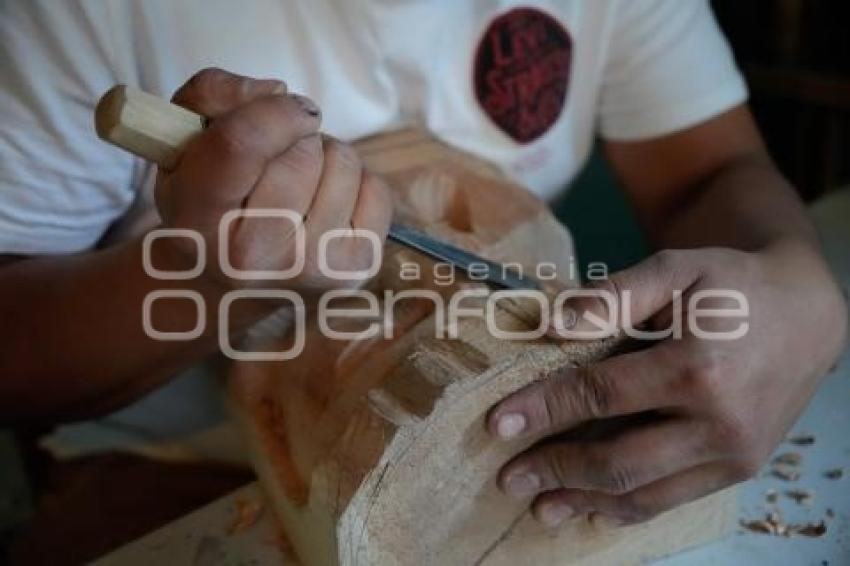 TLAXCALA . ELABORACIÓN MASCARAS CARNAVAL
