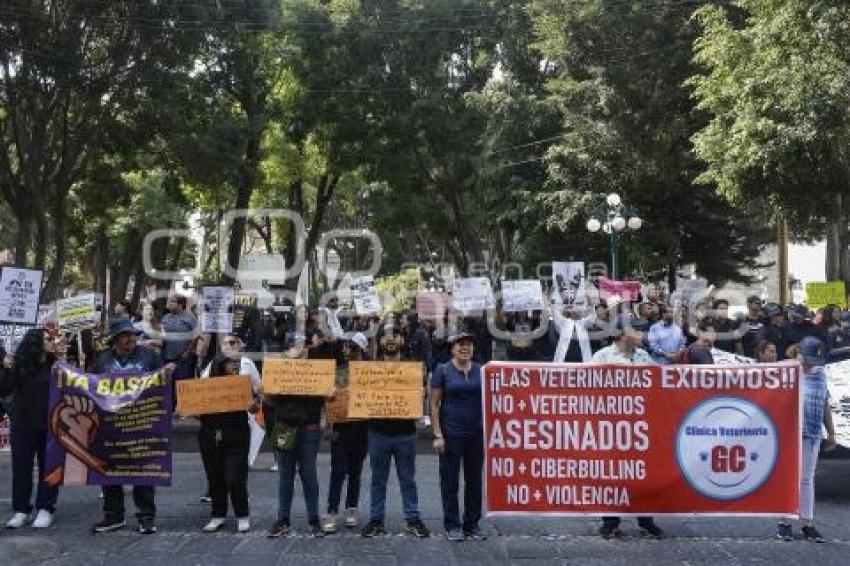 MANIFESTACIÓN . VETERINARIOS