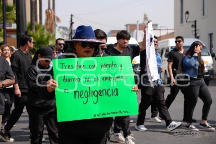 TLAXCALA . MANIFESTACIÓN DE VETERINARIOS