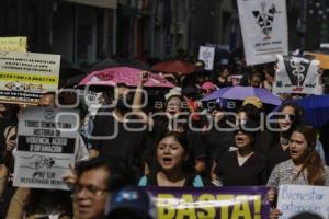 MANIFESTACIÓN . VETERINARIOS