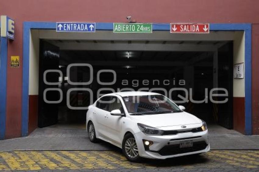 ESTACIONAMIENTOS
