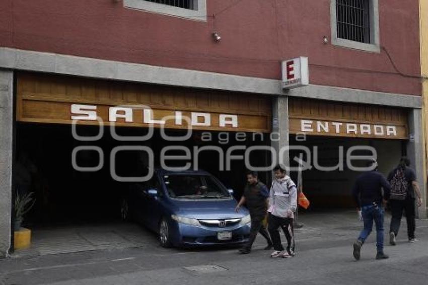 ESTACIONAMIENTOS