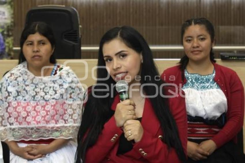 CONGRESO . FERIA AHUACATLÁN