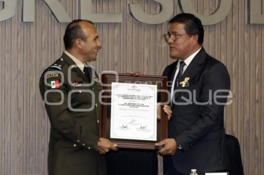 CONGRESO . RECONOCIMIENTO MILITARES