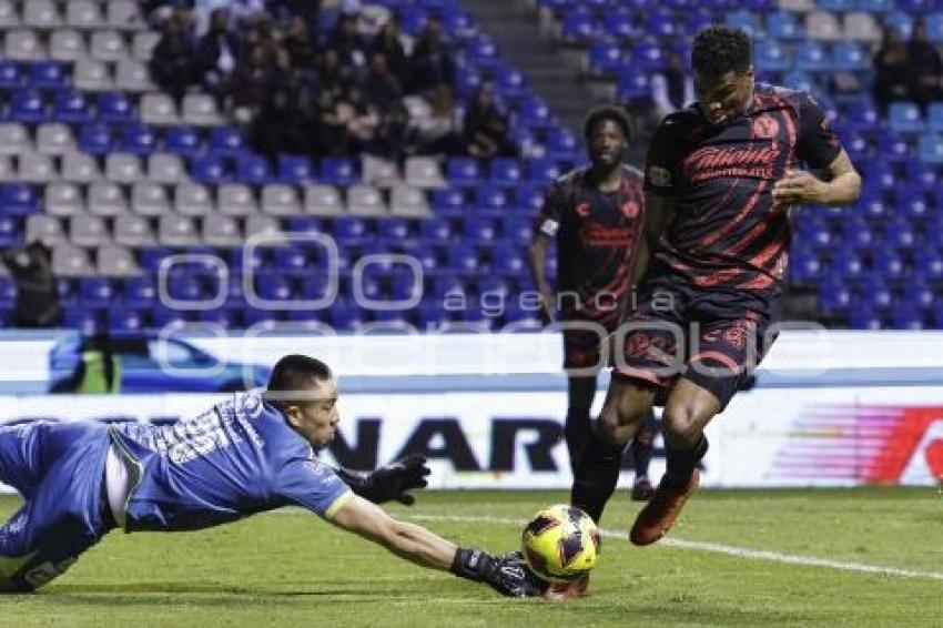 FÚTBOL . CLUB PUEBLA VS XOLOS
