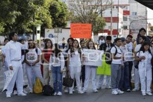 MANIFESTACIÓN . FACULTAD DE MEDICINA