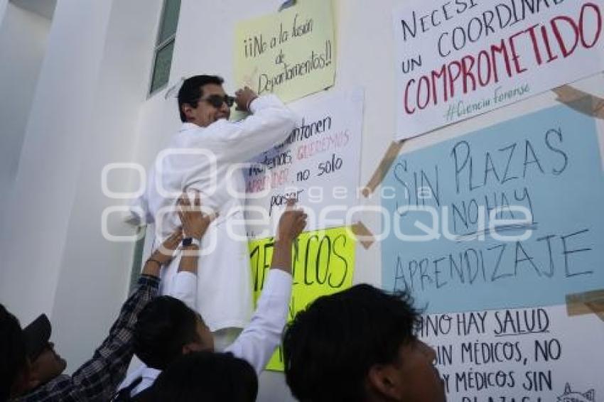 MANIFESTACIÓN . FACULTAD DE MEDICINA