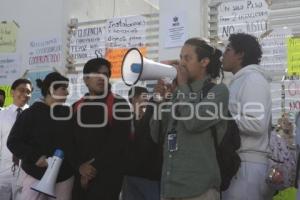 MANIFESTACIÓN . FACULTAD DE MEDICINA