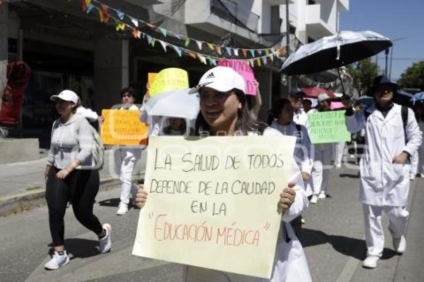 MANIFESTACIÓN . FACULTAD DE MEDICINA