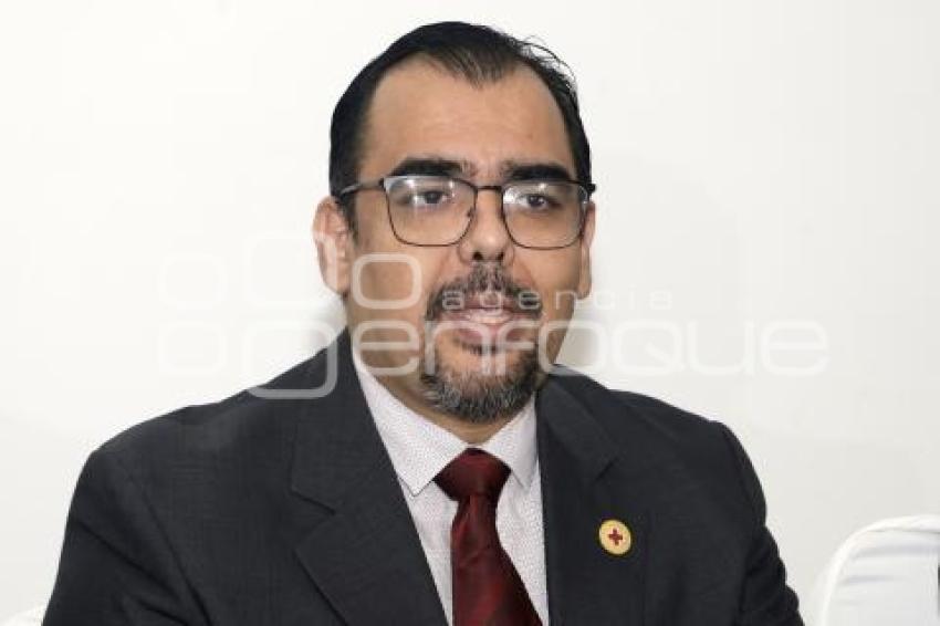 CRUZ ROJA . EDUARDO MÁRQUEZ
