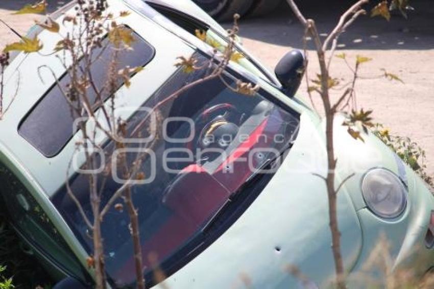 AUTO BALEADO . COLONIA MEXICO 83