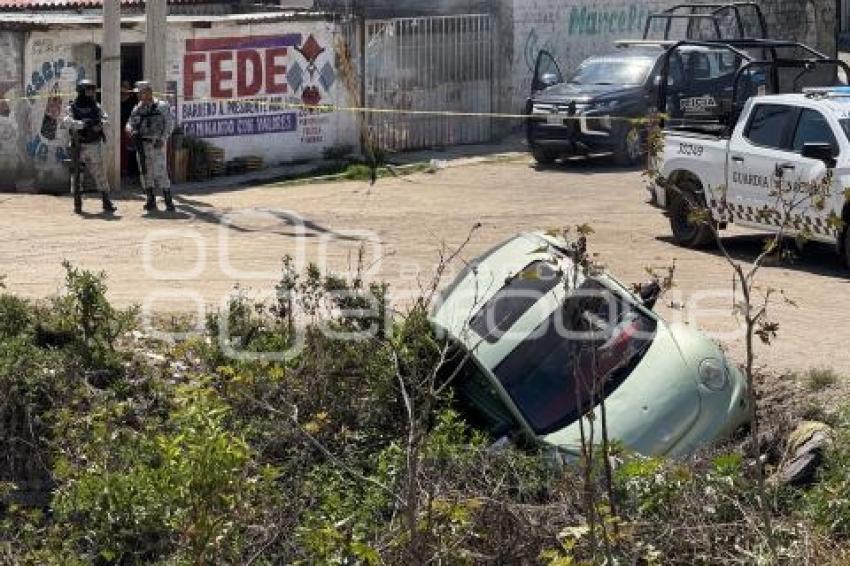AUTO BALEADO . COLONIA MEXICO 83