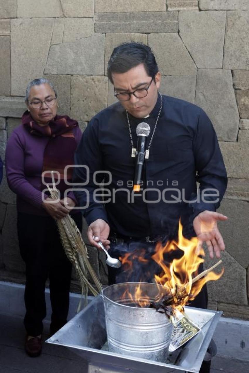 RELIGIÓN . ELABORACIÓN CENIZA
