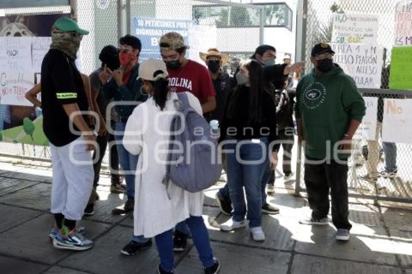 BUAP . MANIFESTACIÓN