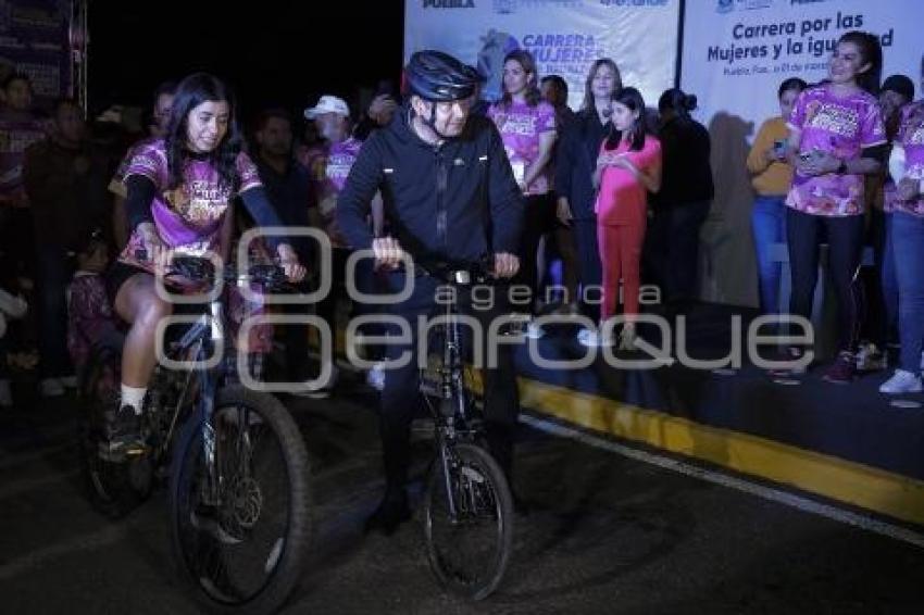 GOBIERNO ESTATAL . CARRERA MUJERES