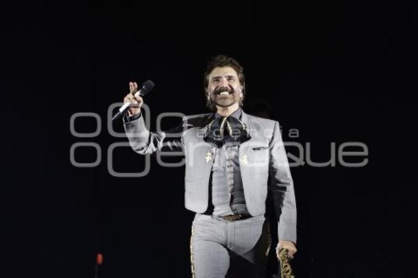 CONCIERTO . ALEJANDRO FERNÁNDEZ
